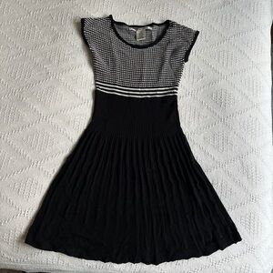 Vintage Max Studio Sweater Dress
